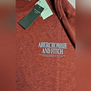 Abercrombie and Fitch Burgundy soft style mens t shirt.